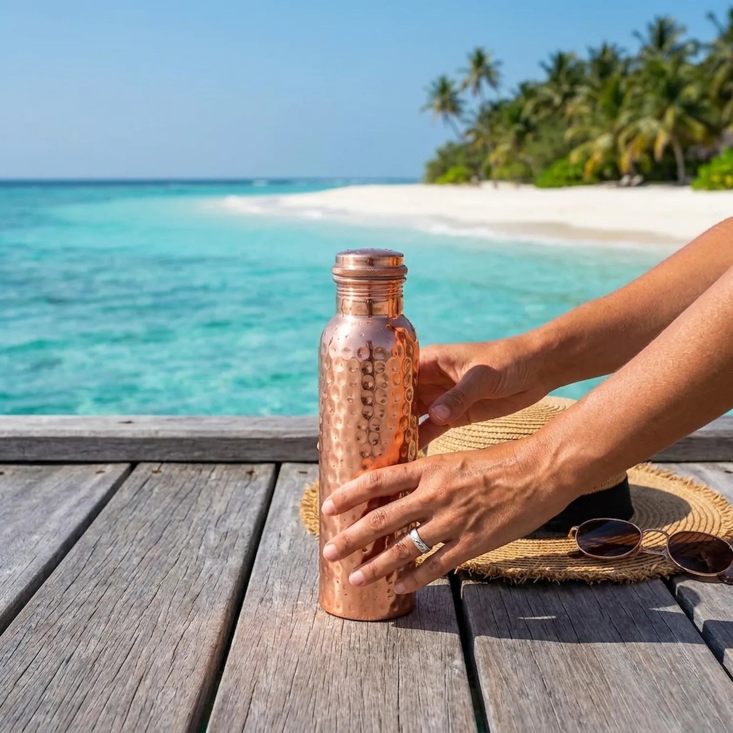 The Copper Bottle – Hammered Edition